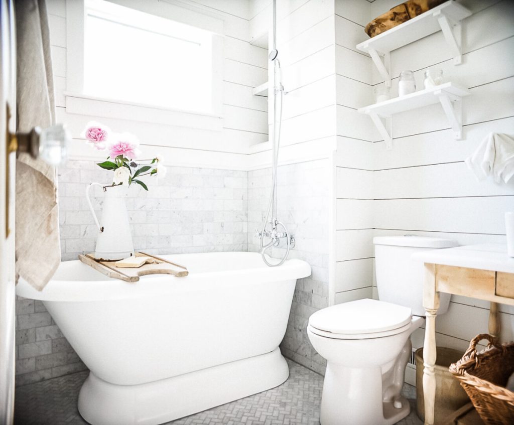 Home interiors bathroom paint colour