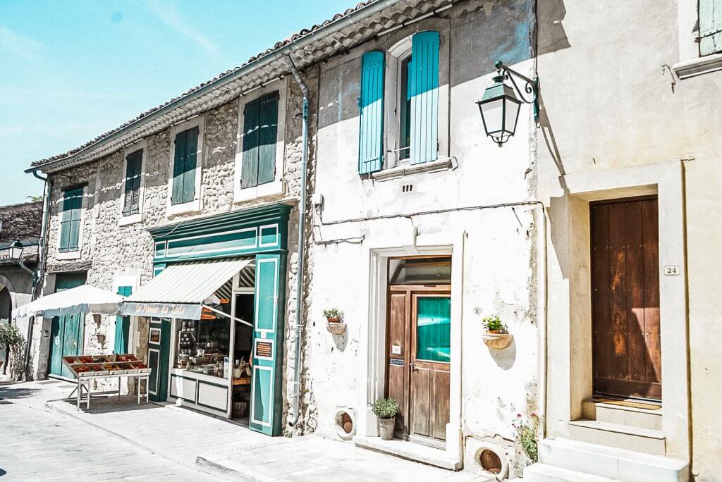 menerbes france shop
