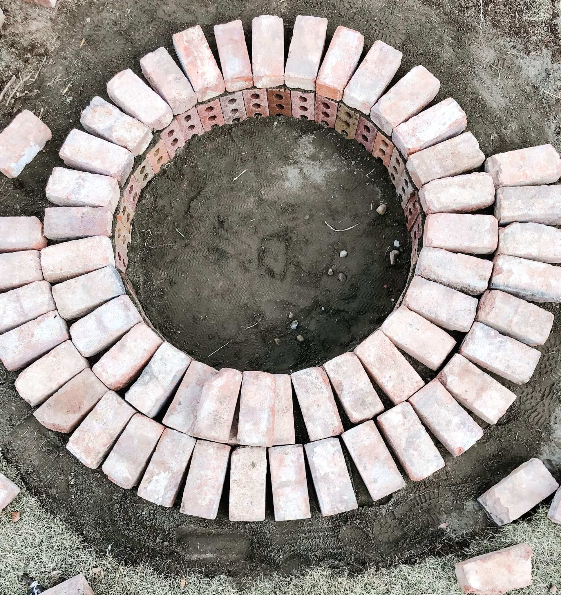 DIY-Brick-Fire-Pit Creating Shape for an easy DIY Fire Pit