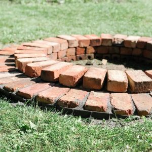 Simple Brick Fire Pit Design