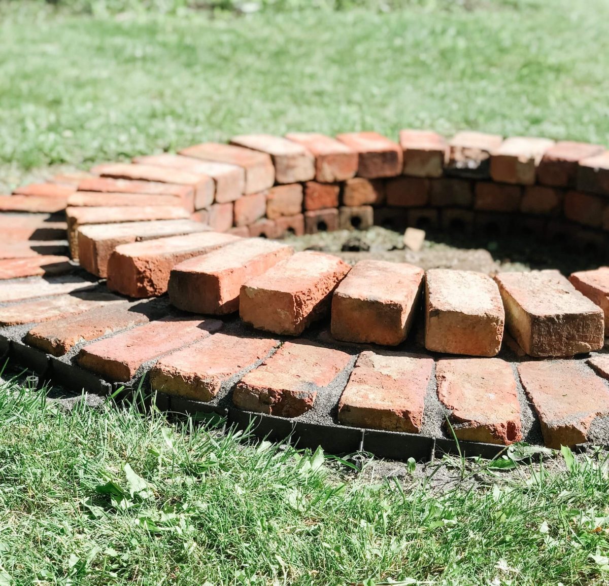 Shape-Ideas-for-Fire-Pit Simple Brick Fire Pit Design
