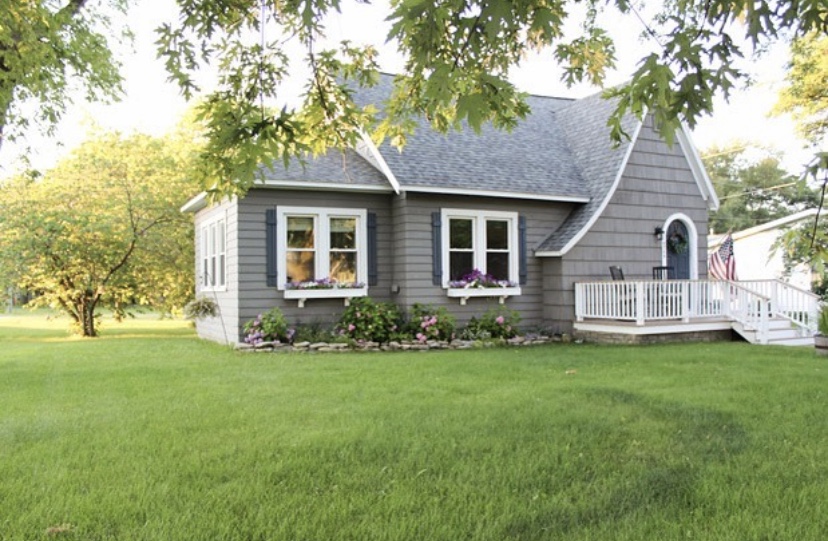 English cottage exterior