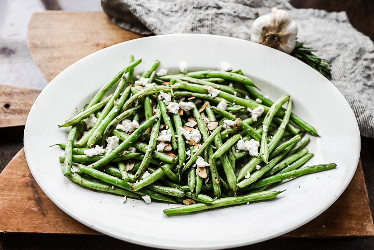 Green been and feta cheese salad.