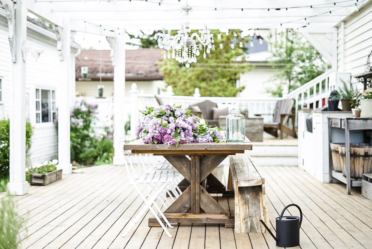 classic cross farmhouse dinning table