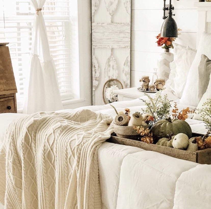 simple fall home decor master bedroom cozy layers neutral colours