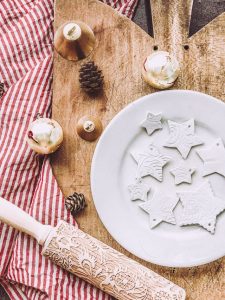 DIY Christmas star ornaments made from air dry clay