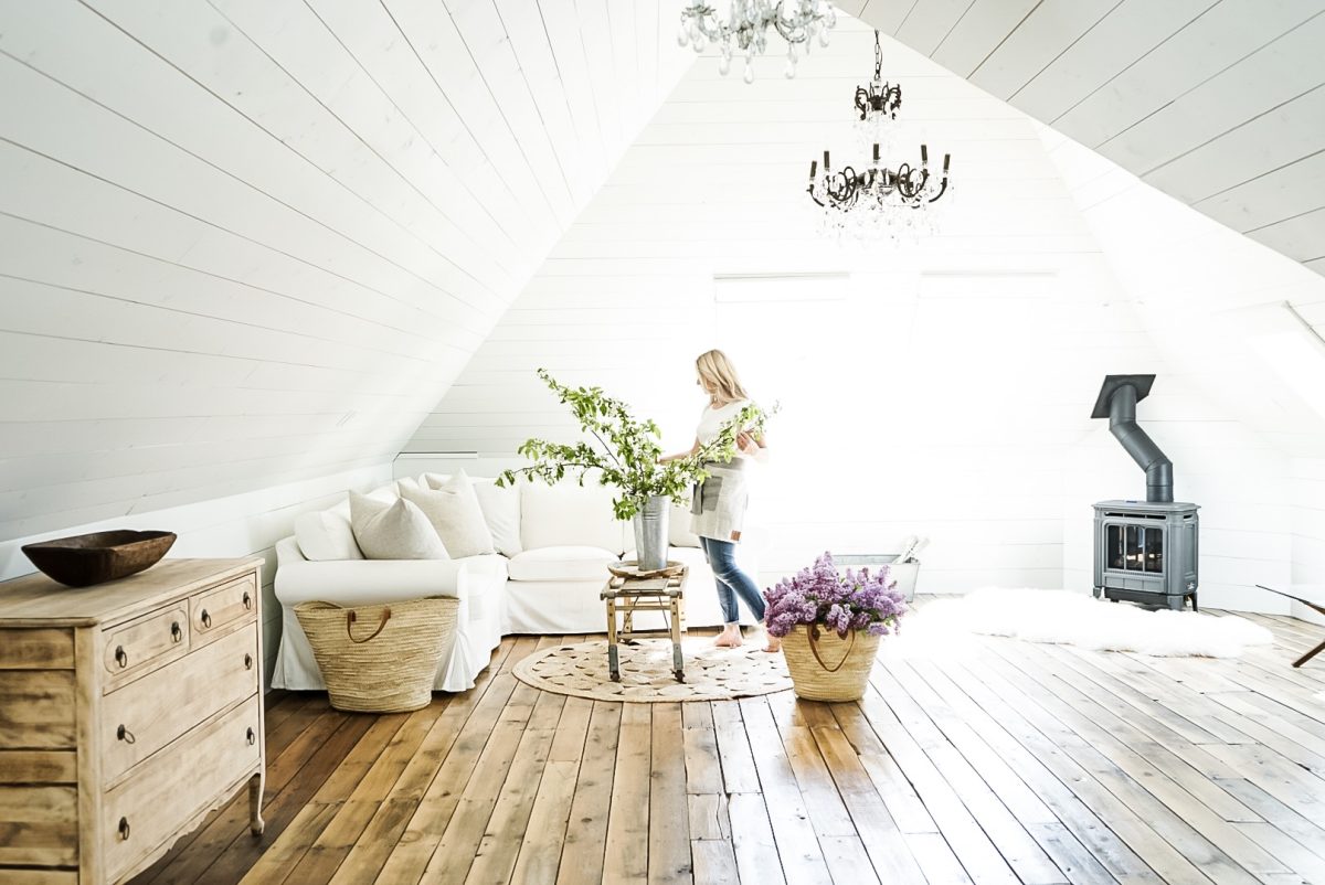 decorating coffee table decor