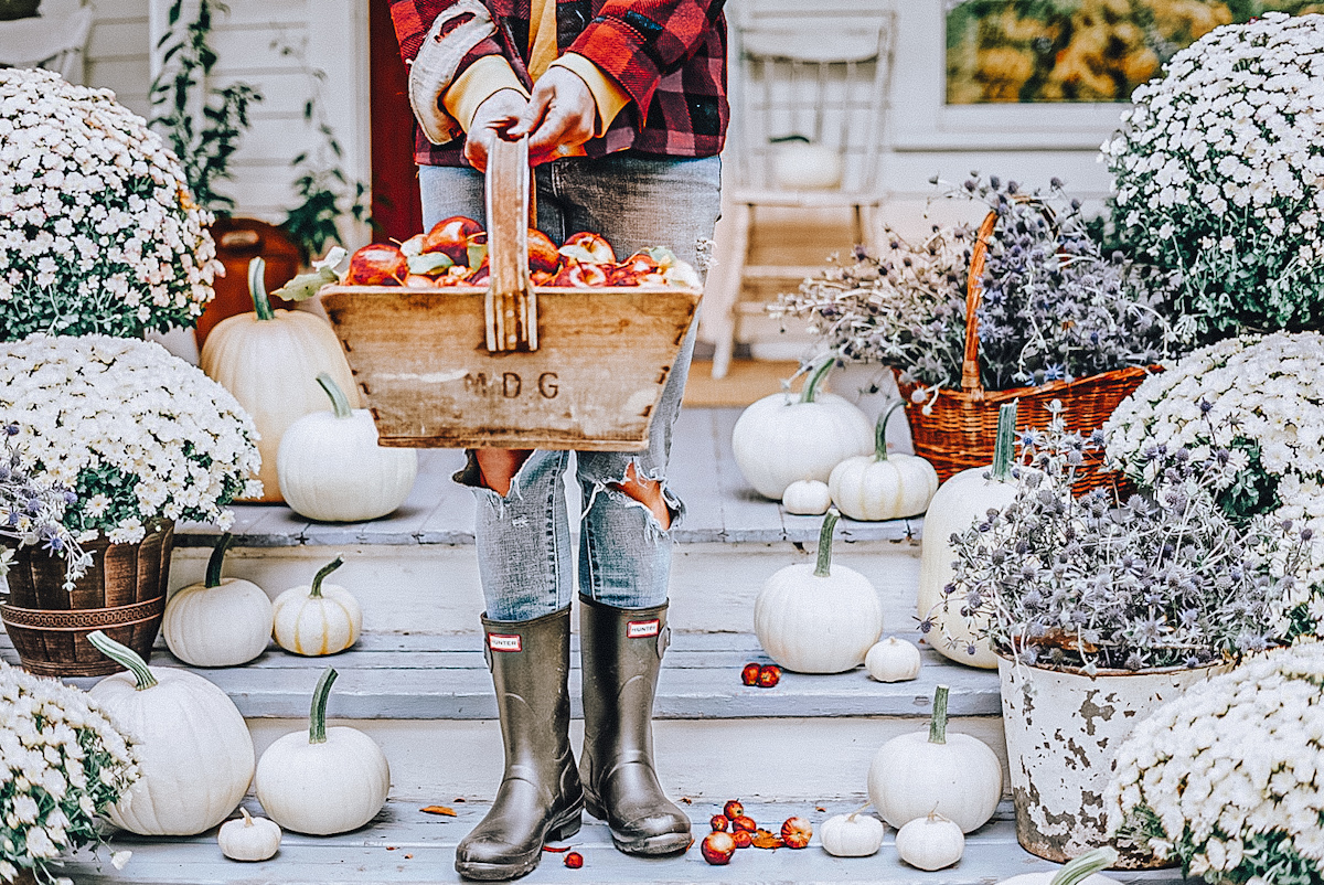 21 Natural Fall Decor Ideas for a Cozy, Seasonal Home