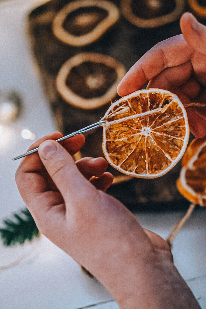 Dried Orange Garland Easy StepbyStep Tutorial B Vintage Style