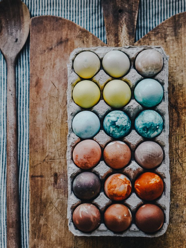 How To Make Natural Egg Dyes For Easter