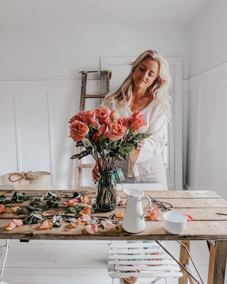 7 Ways To Make Roses Last Longer In A Vase B Vintage Style