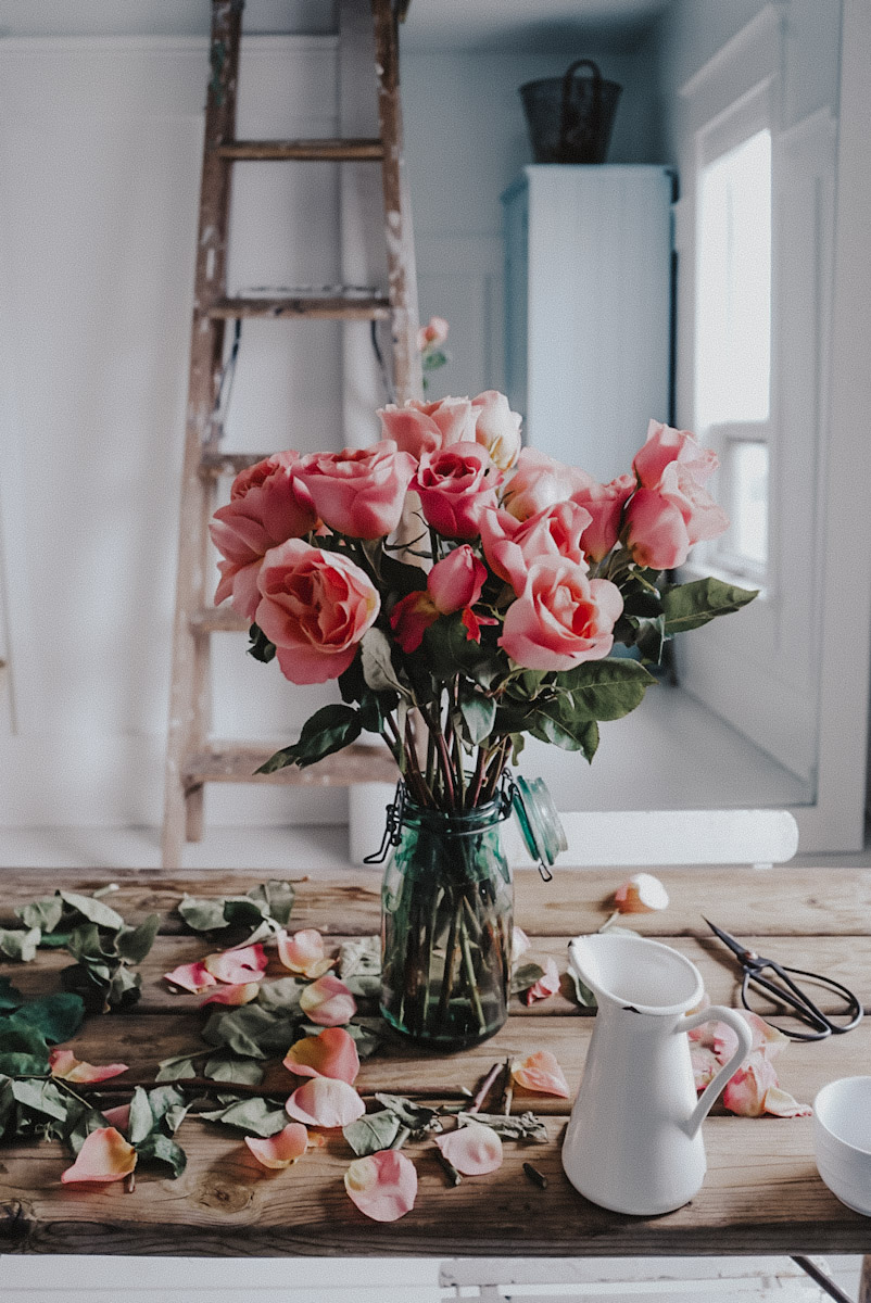How to Dry Roses and Rose Petals B Vintage Style