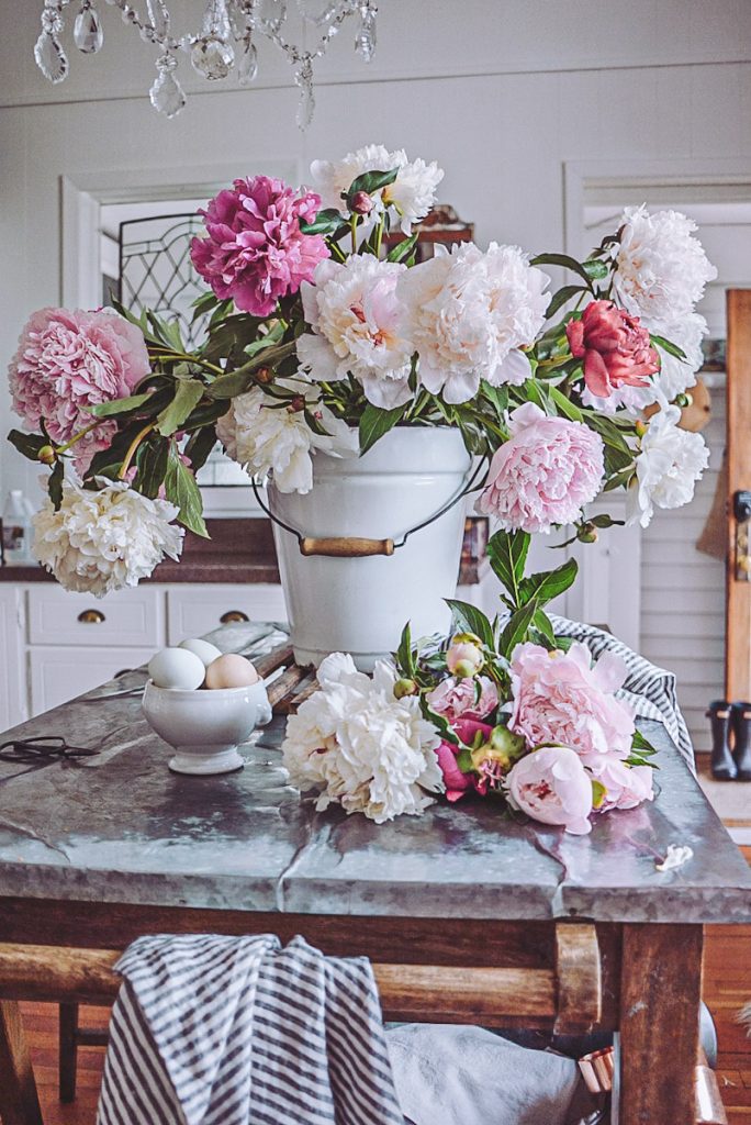 How to Create Beautiful Peony Flower Arrangements