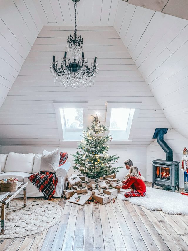 how-to-have-a-simple-christmas-7-ways-to-simplify-b-vintage-style